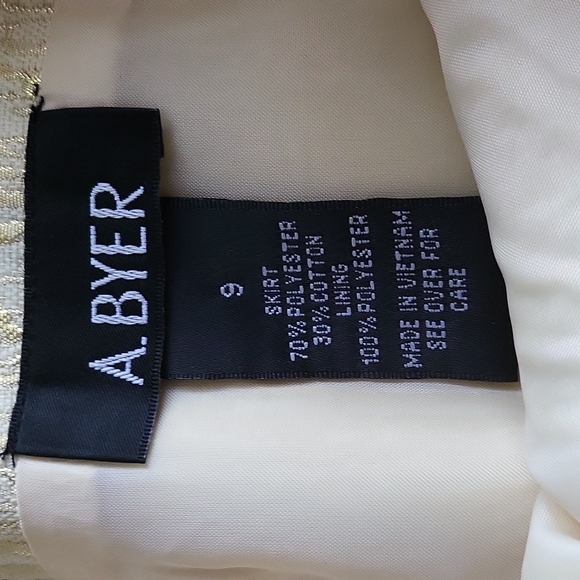 Cream/Gold Mini Skirt - Picture 3 of 5